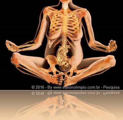 Translúcido - grávida em pos. de lótus